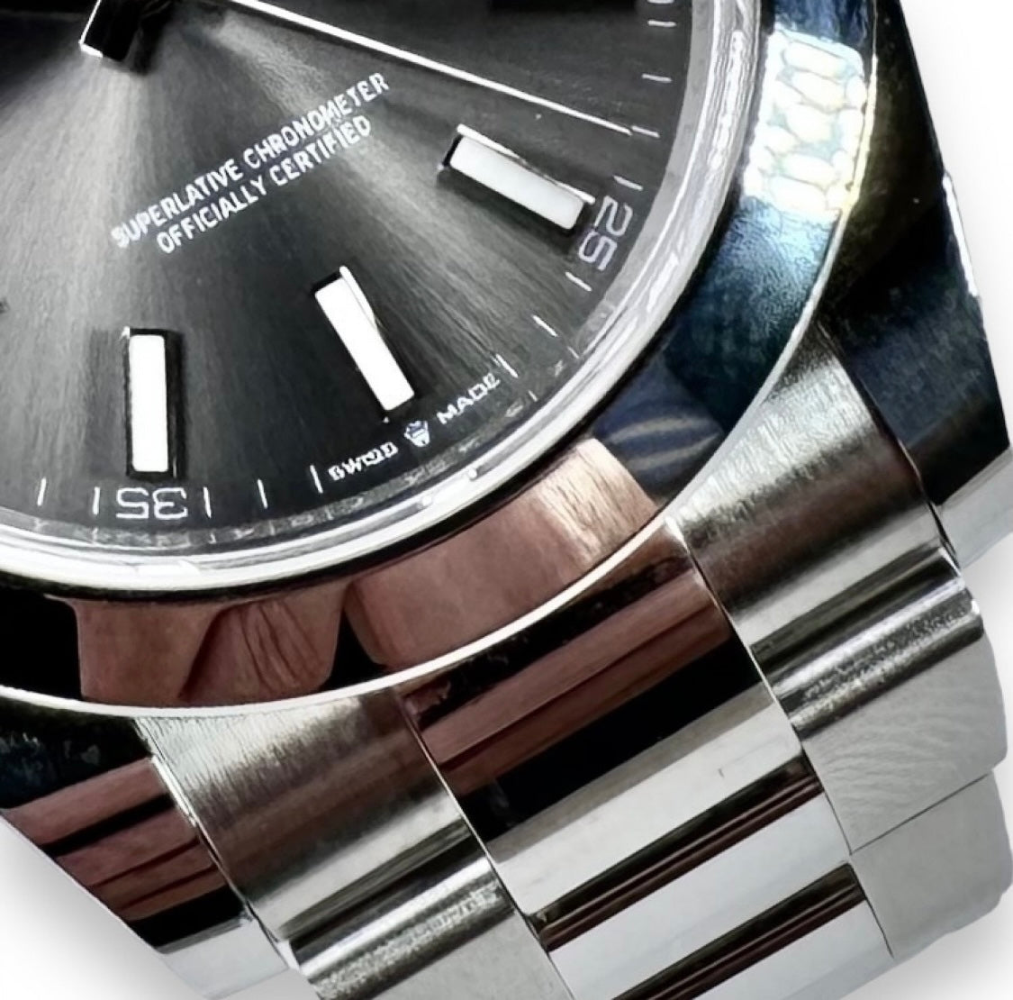 ROLEX DATEJUST 41 126300
DARK RHODIUM DIAL